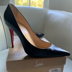 Christian Louboutin super skinny simple black pumps Kid leather